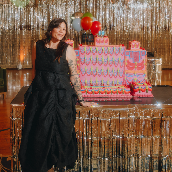 Party Girl: Halloween Cake Decorating